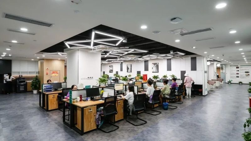 广州叉车技校培训，收费标准背后的考量因素